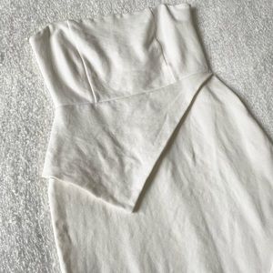❗️SOLD❗️Lulu’s | Ivory white strapless asymmetrical mini dress